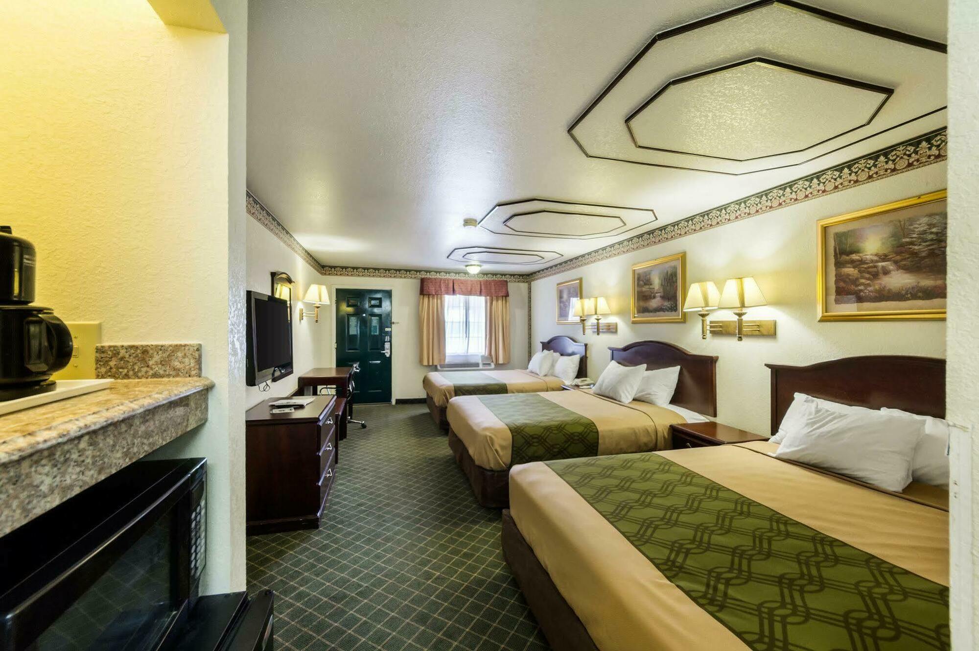 Three Rivers Executive Inn & Suites By Oyo المظهر الخارجي الصورة